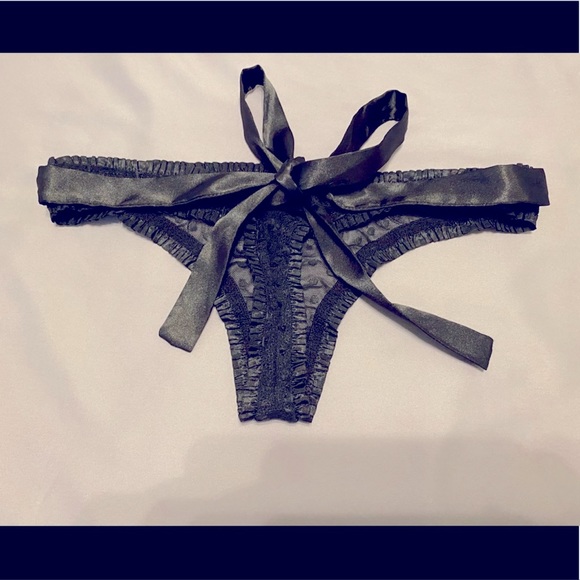 NWOT - Victoria’s Secret Sheer Thong with Satin Tie, Size S - Picture 4 of 4